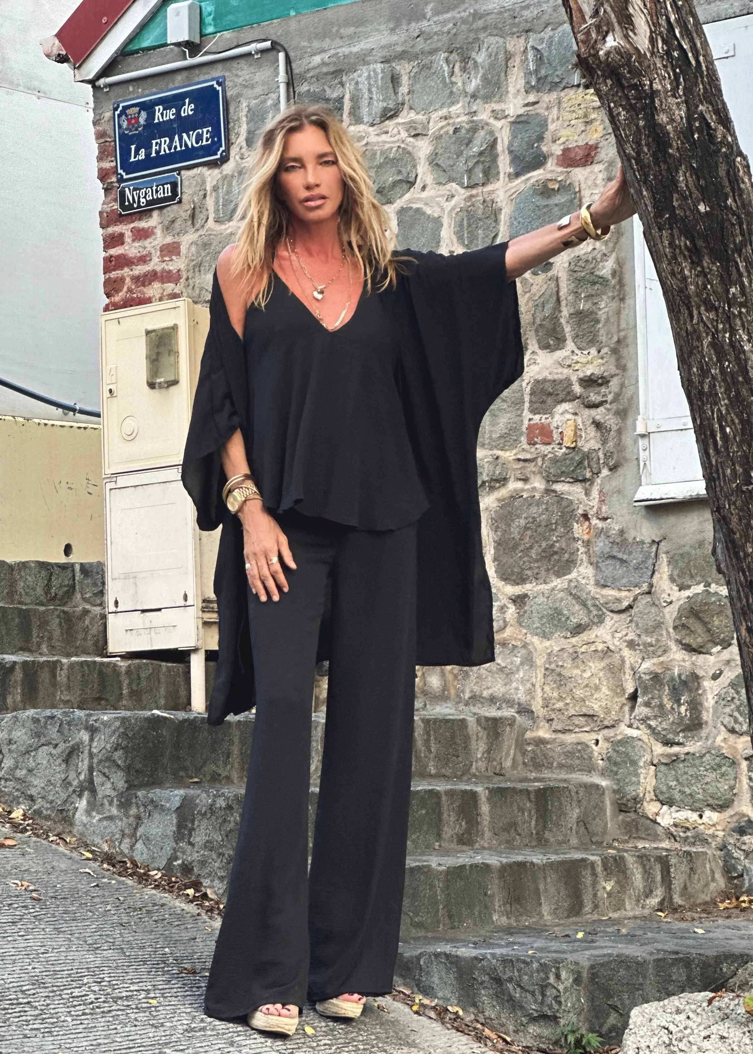 Kate Throw Black (Chiffon)