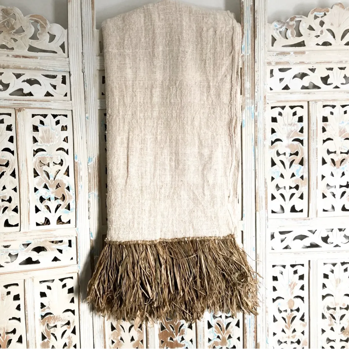 Nakoa Throw