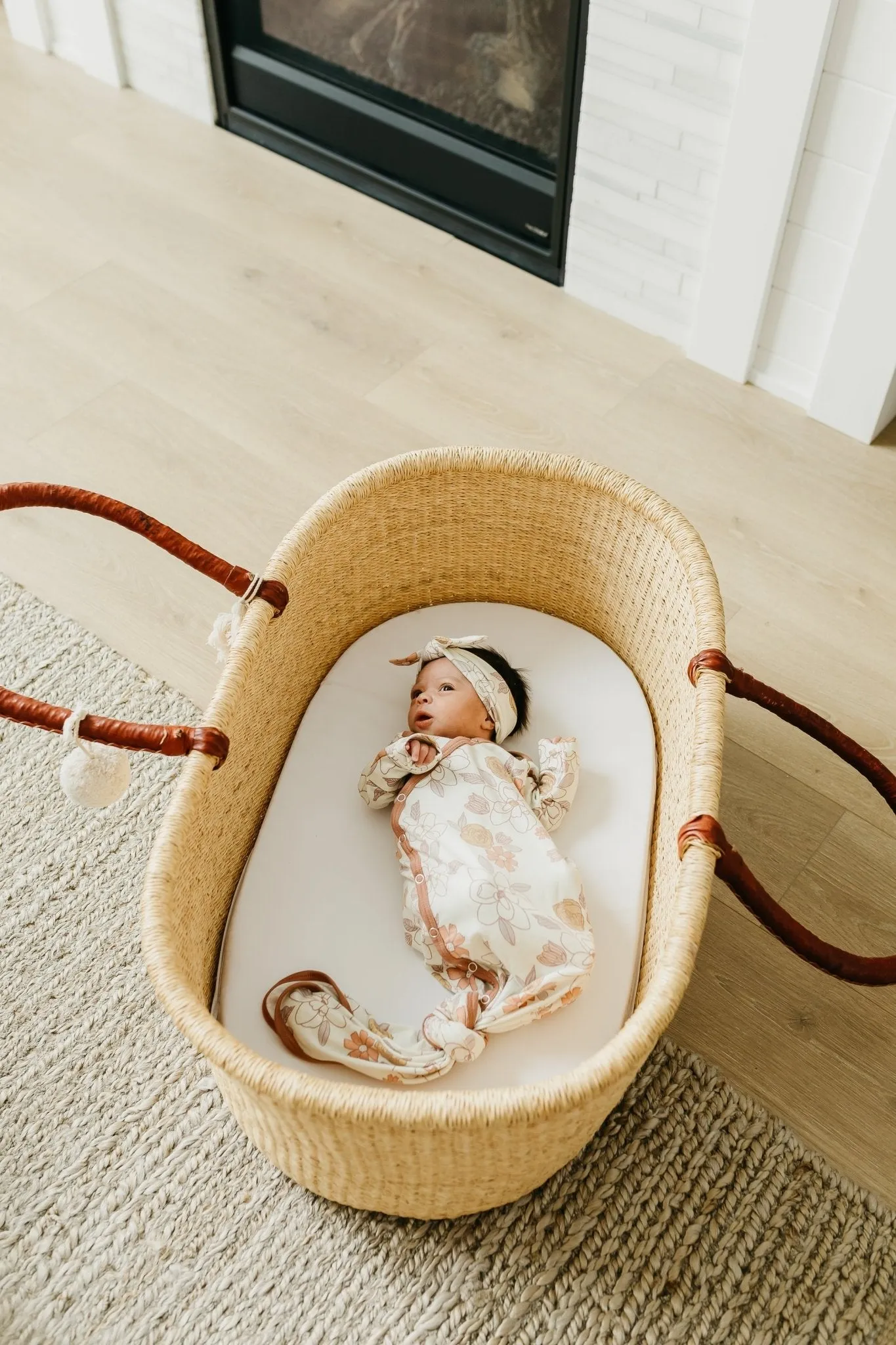 Newborn Knotted Gown - Ferra