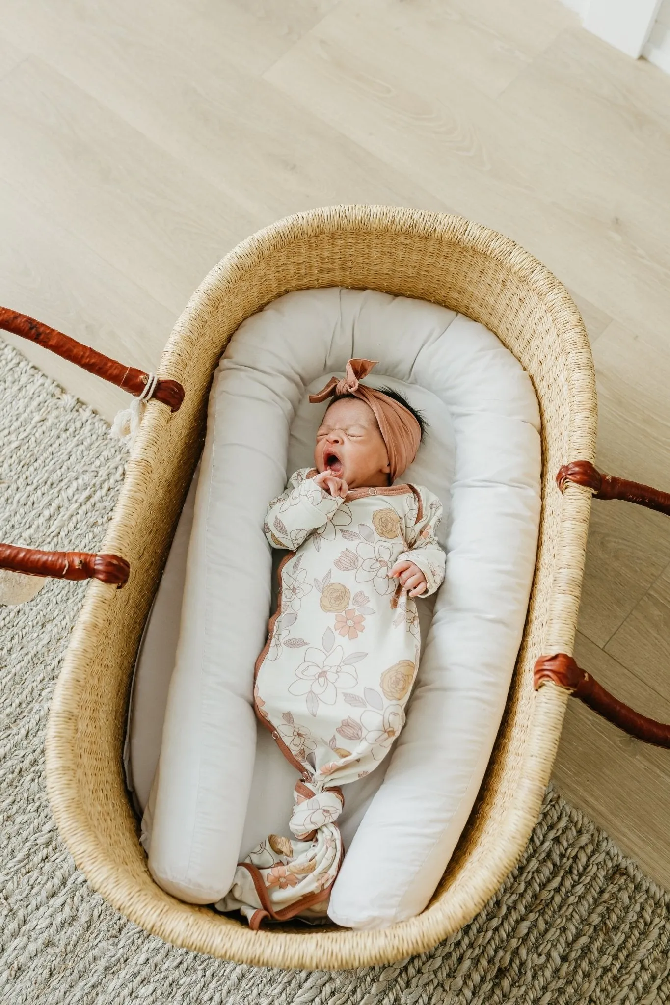 Newborn Knotted Gown - Ferra