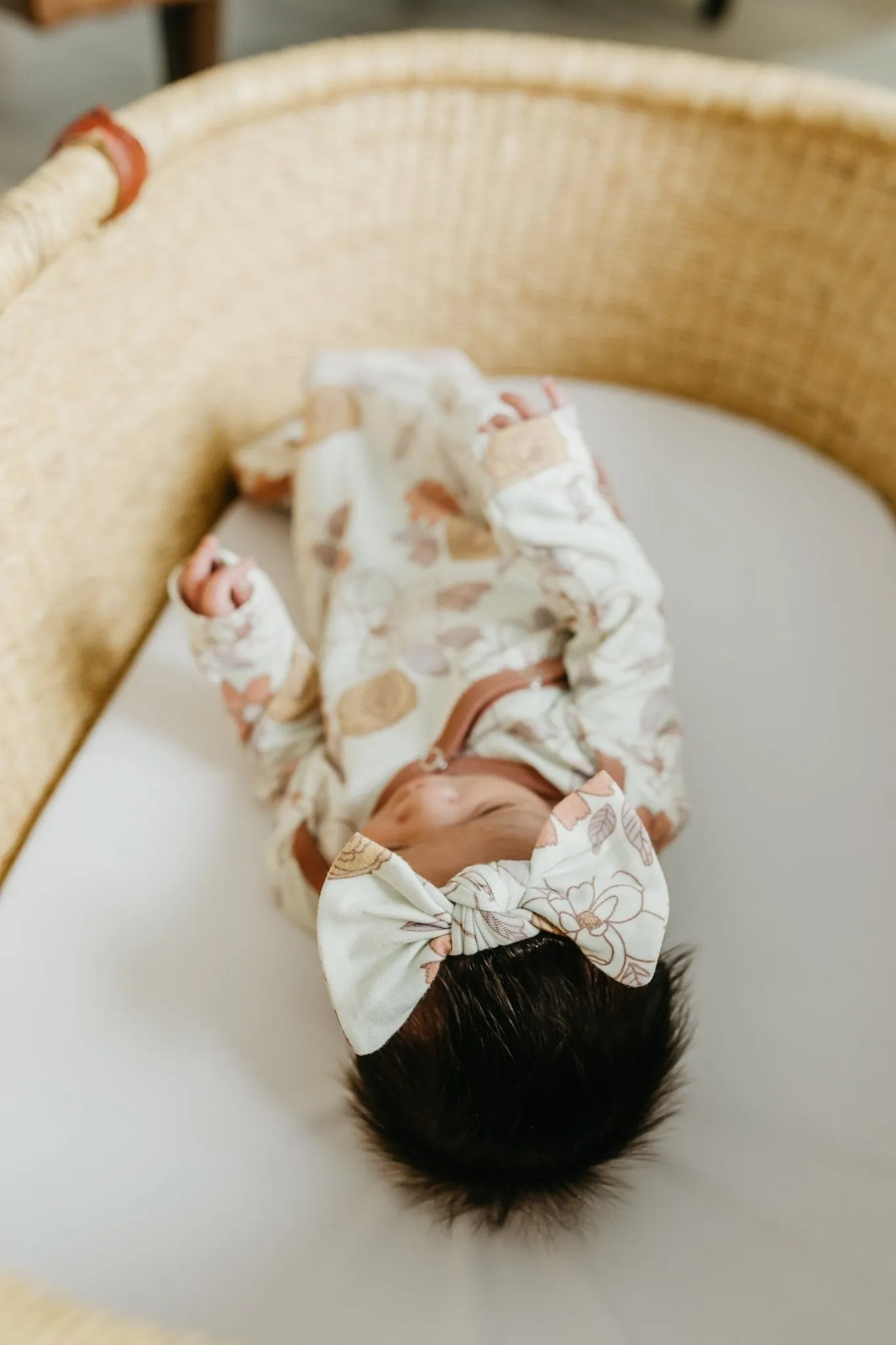 Newborn Knotted Gown - Ferra